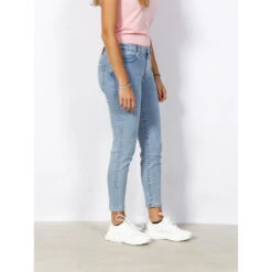 Jean 932 Bleu Clair Femme - Hugo -ONLY || Vero Moda Soldes Boutique jean 932 bleu clair femme hugo 2