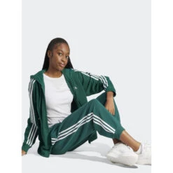Jogging Essential 3s Loose Fit Vert Femme - Adidas -ONLY || Vero Moda Soldes Boutique jogging essential 3s loose fit vert femme adidas 2