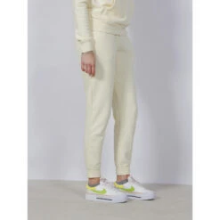 Jogging Sportswear Club écru Femme - Nike -ONLY || Vero Moda Soldes Boutique jogging sportswear club ecru femme nike 2