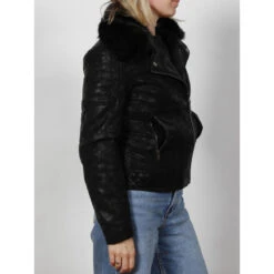 Veste Olivia Noir Femme - Guess -ONLY || Vero Moda Soldes Boutique veste olivia noir femme guess 2